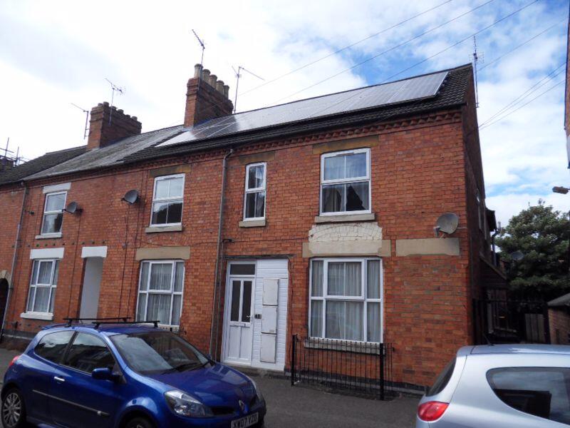 2 bed 1st Floor Flat for rent in Rushden. From Absolute Estate & Letting Agents - Bedford