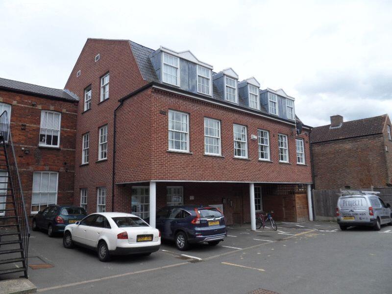 2 bed Apartment for rent in Bedford. From Absolute Estate & Letting Agents - Bedford