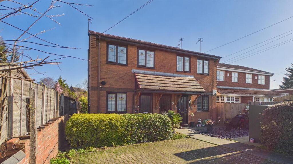 1 bed 1st Floor Flat for rent in Hunnington. From Bloore King & Kavanagh - Halesowen 1 bed 1st Floor Flat for rent in Hunnington. From Bloore King & Kavanagh - Halesowen