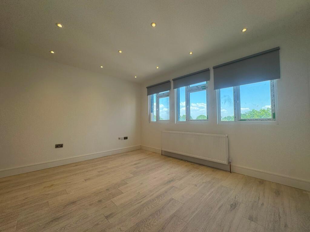 1 bed 1st Floor Flat for rent in Swanley. From Alan de Maid - Bromley 1 bed 1st Floor Flat for rent in Swanley. From Alan de Maid - Bromley