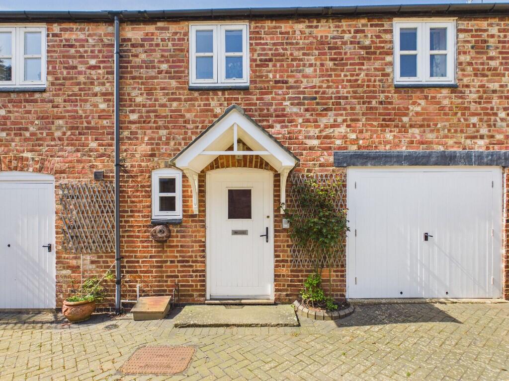 1 bed Coach House for rent in Lubenham. From Albery Tyson - Market Harborough 1 bed Coach House for rent in Lubenham. From Albery Tyson - Market Harborough