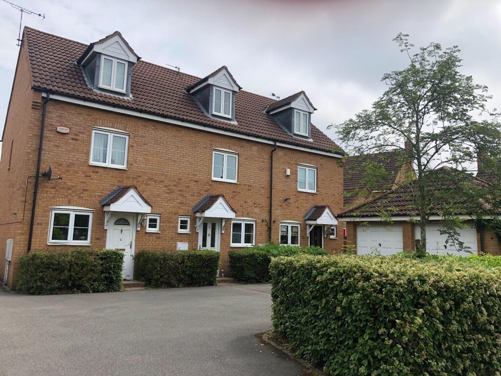 3 bed Mid Terraced House for rent in Rugby. From Alternative Estates - Coventry