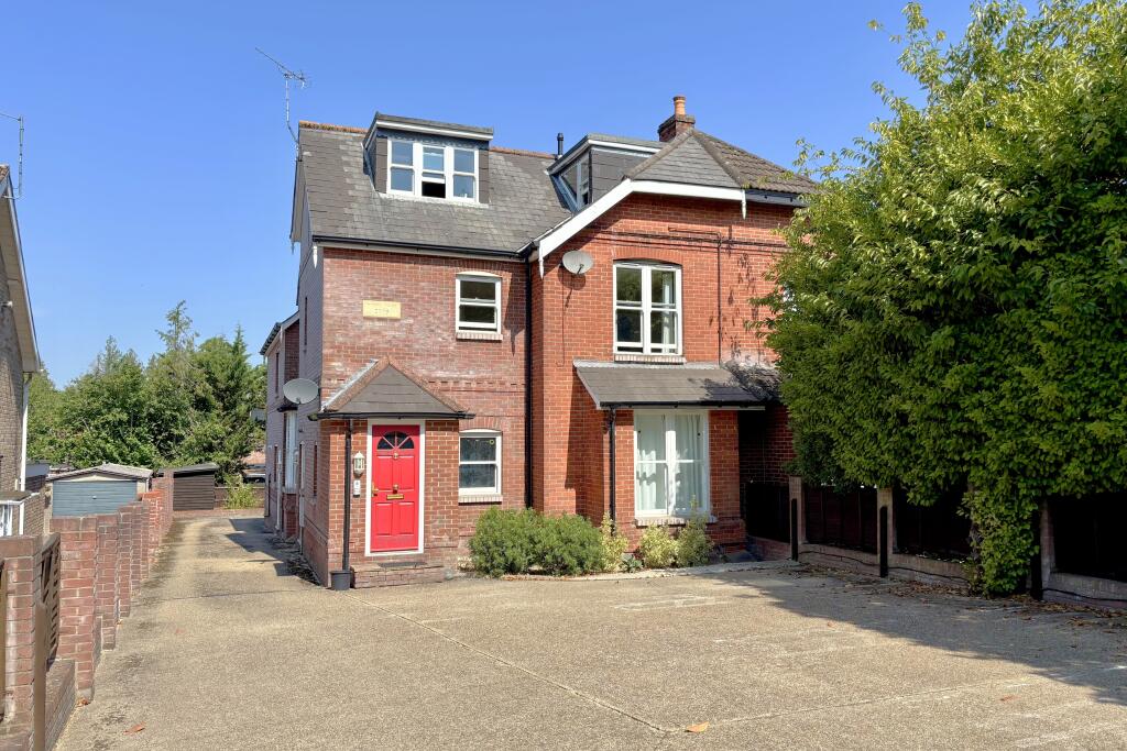 1 bed 1st Floor Flat for rent in Eastleigh. From Alexander Keen - Chandlers Ford 1 bed 1st Floor Flat for rent in Eastleigh. From Alexander Keen - Chandlers Ford