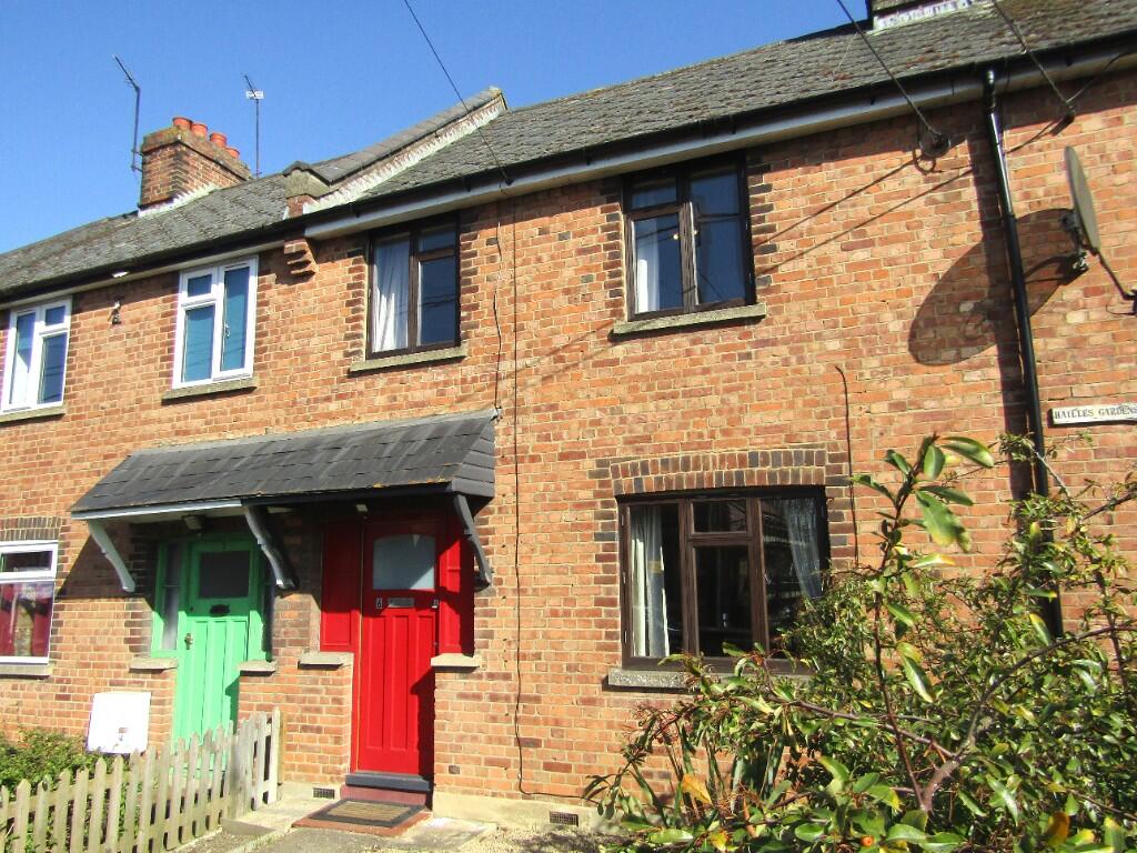 2 bed Mid Terraced House for rent in Bicester. From Alexander Letting Agents - East Cowes
