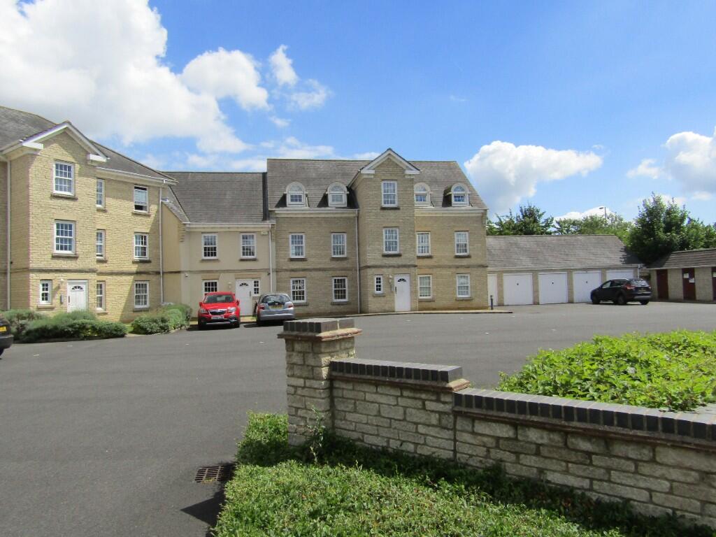 2 bed Apartment for rent in Bicester. From Alexander Letting Agents - East Cowes