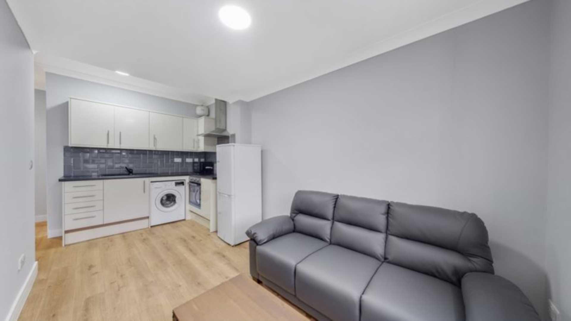 1 bed Flat for rent in London. From Amber & Co - Uxbridge Road