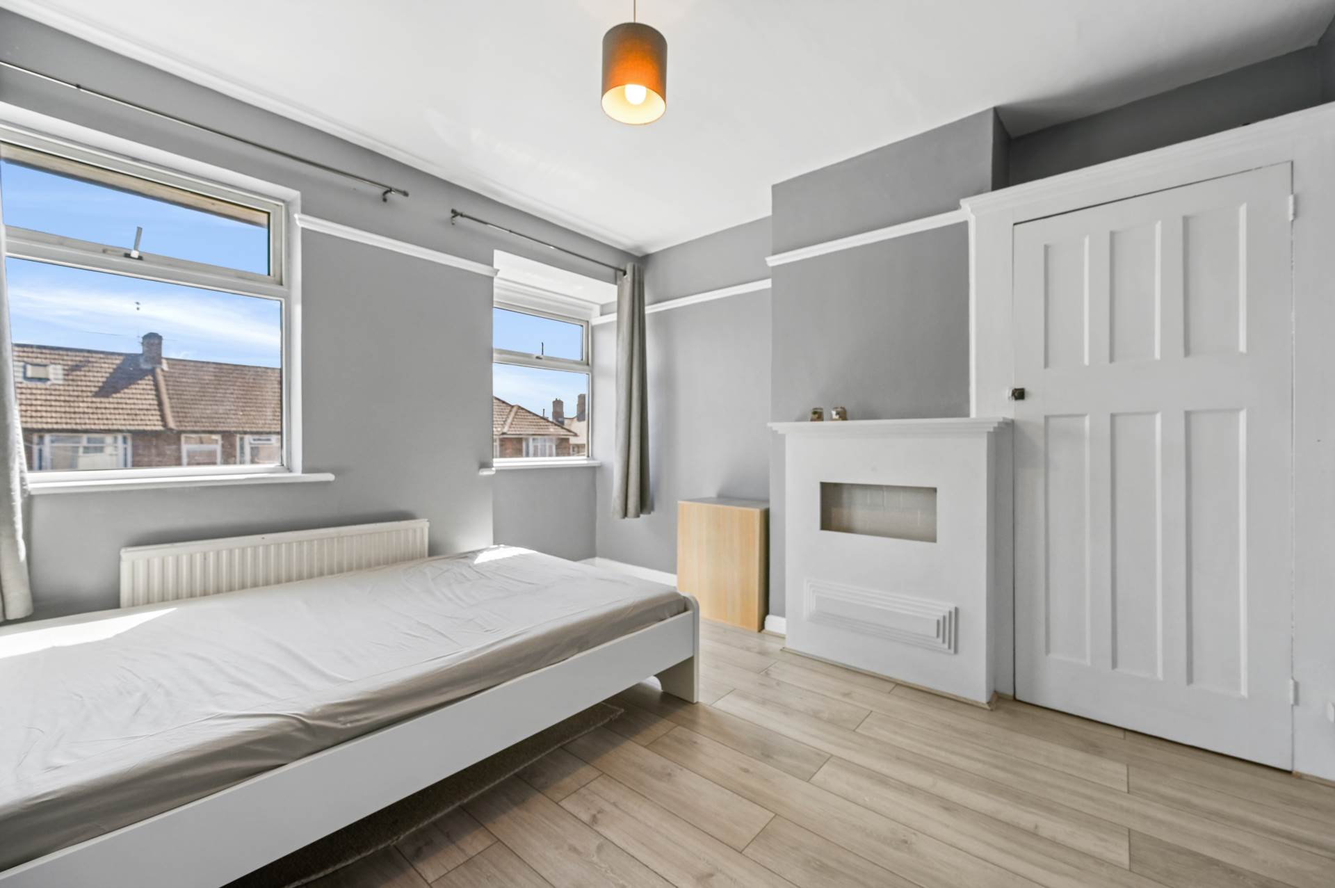 4 bed Mid Terraced House for rent in London. From Amber & Co - Uxbridge Road