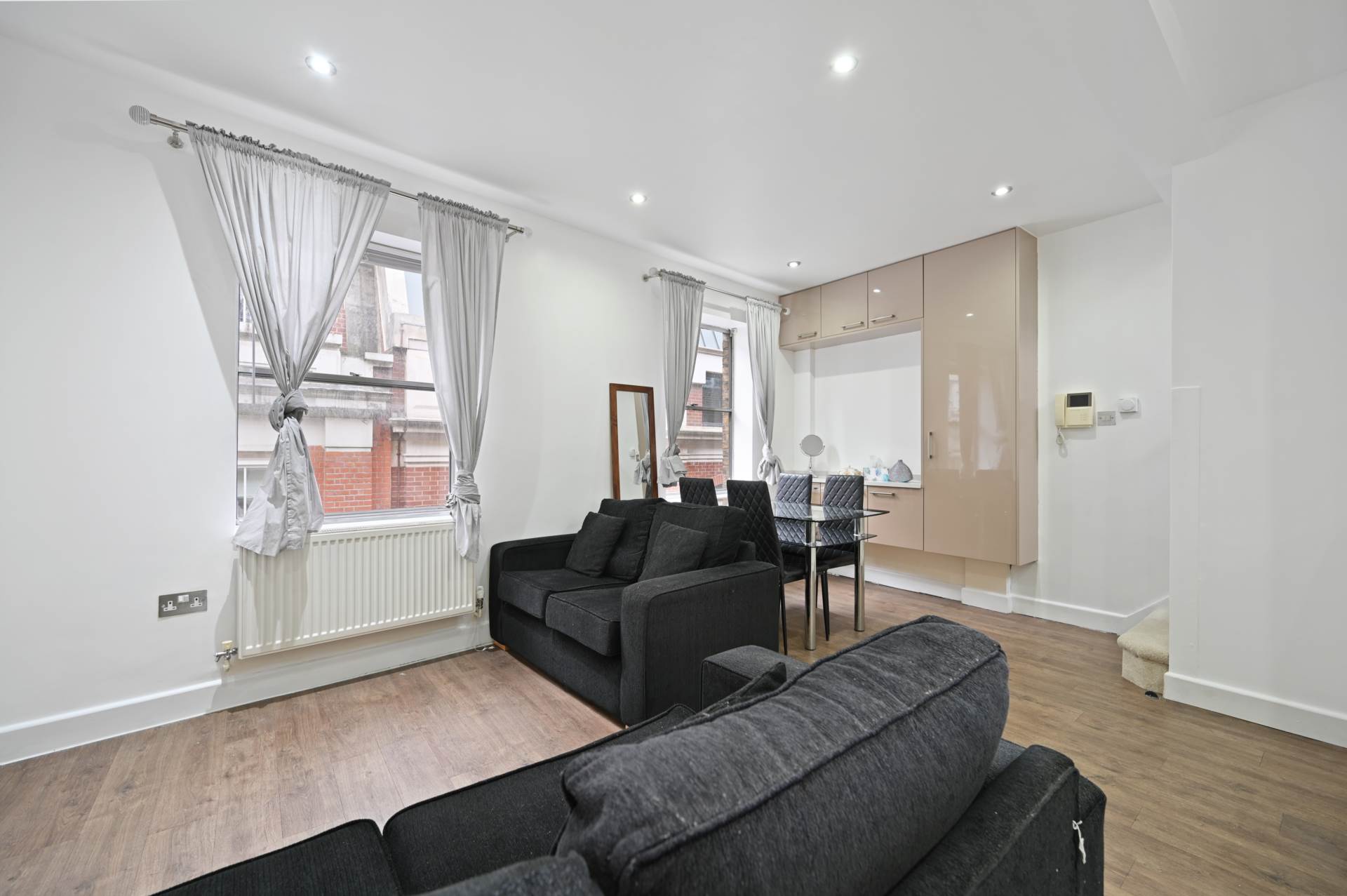 2 bed Apartment for rent in London. From Amber & Co - Uxbridge Road
