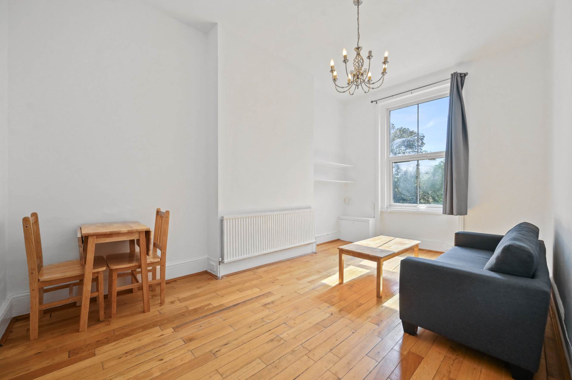 2 bed 1st Floor Flat for rent in London. From Amber & Co - Uxbridge Road