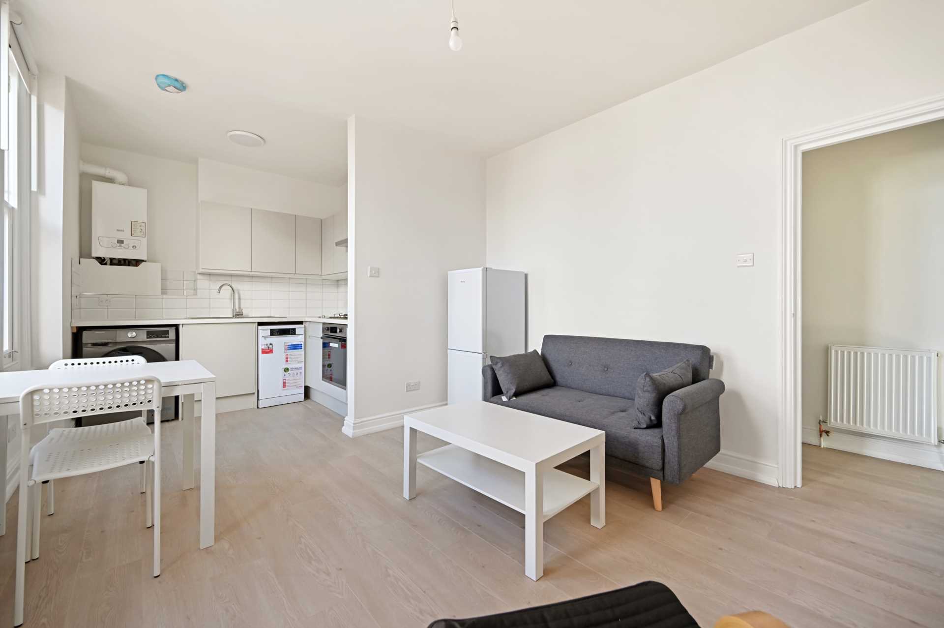 2 bed 1st Floor Flat for rent in Kensington. From Amber & Co - Uxbridge Road 2 bed 1st Floor Flat for rent in Kensington. From Amber & Co - Uxbridge Road