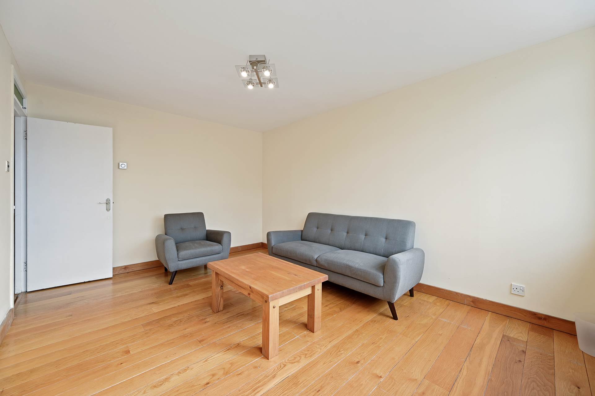 3 bed 1st Floor Flat for rent in London. From Amber & Co - Uxbridge Road 3 bed 1st Floor Flat for rent in London. From Amber & Co - Uxbridge Road