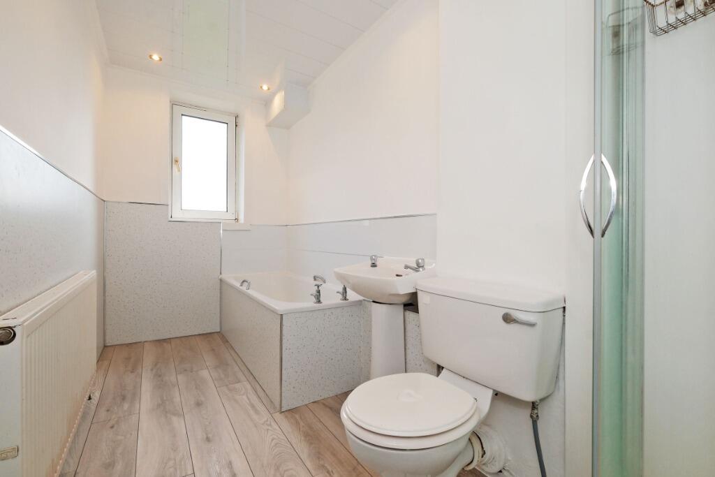 3 bed 1st Floor Flat for rent in Bucksburn. From AM-PM Leasing - Aberdeen 3 bed 1st Floor Flat for rent in Bucksburn. From AM-PM Leasing - Aberdeen