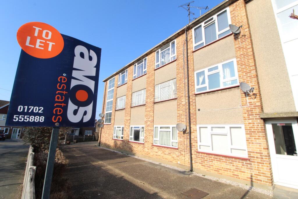 2 bed Apartment for rent in Rayleigh. From Amos Estates - Hadleigh