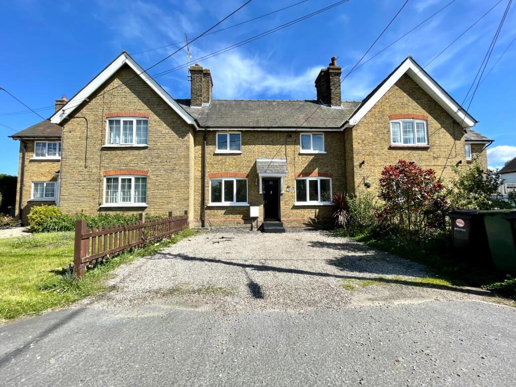 2 bed Mid Terraced House for rent in Rochford. From Amos Estates - Hadleigh
