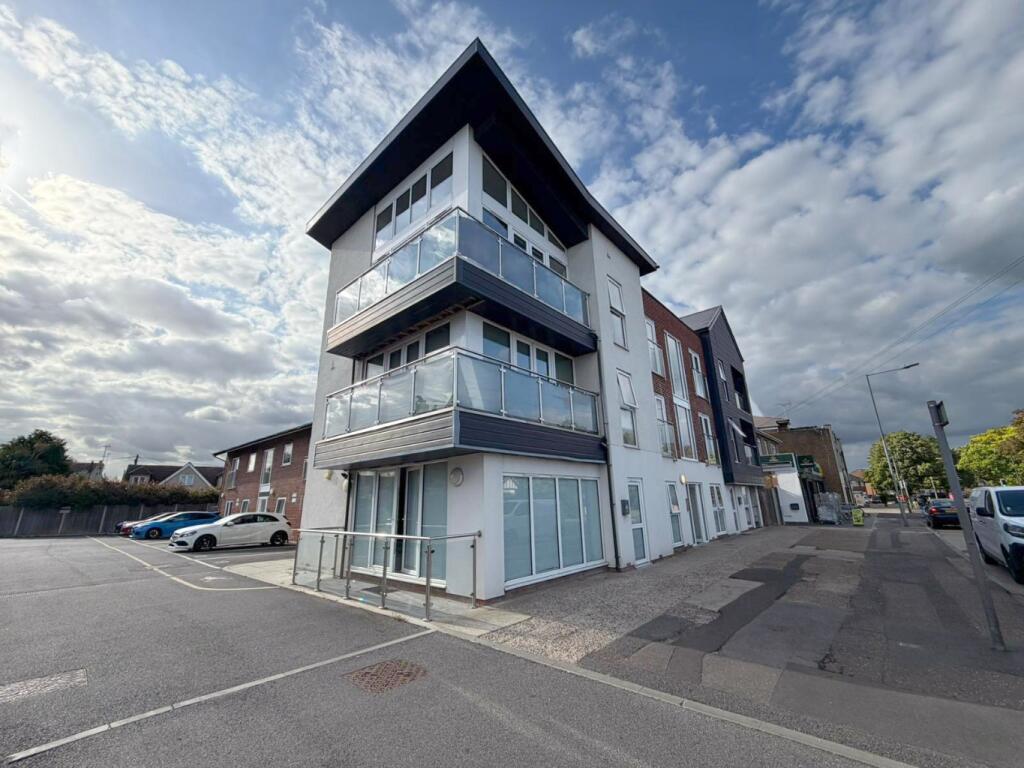 2 bed House (unspecified) for rent in Rochford. From Amos Estates - Hadleigh