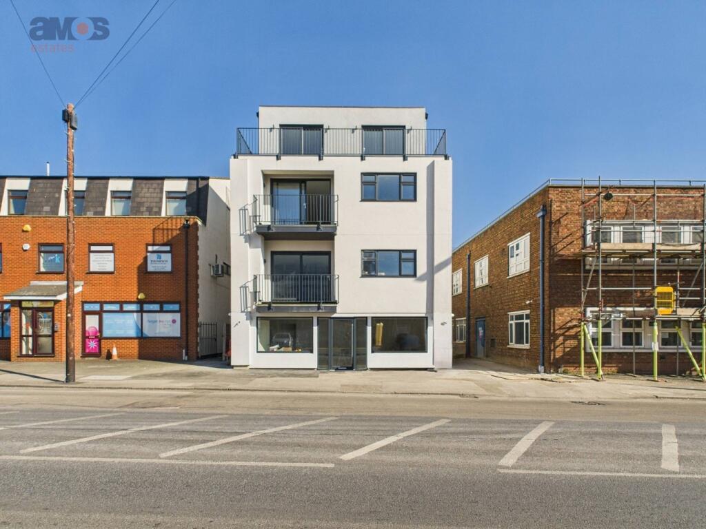 2 bed Apartment for rent in Hadleigh. From Amos Estates - Hadleigh
