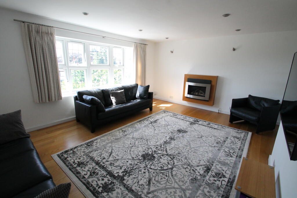 2 bed Flat for rent in Chislehurst. From Andrew Reeves - Bromley