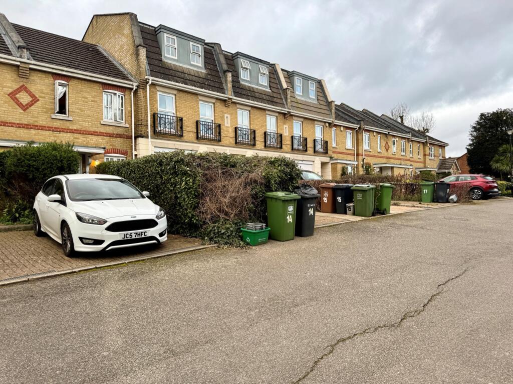 2 bed Detached for rent in Eltham. From Andrew Reeves - Bromley-Lettings 2 bed Detached for rent in Eltham. From Andrew Reeves - Bromley-Lettings