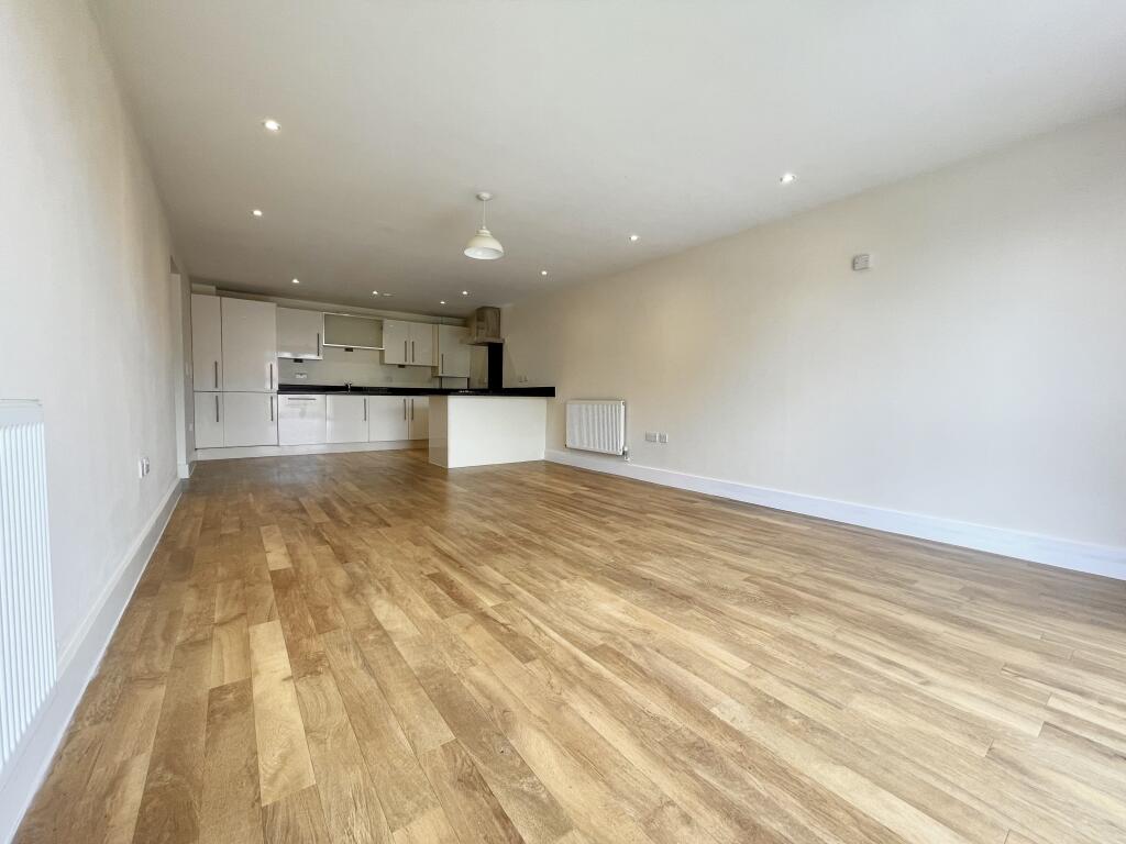 2 bed 1st Floor Flat for rent in Chislehurst. From Andrew Reeves - Bromley-Lettings