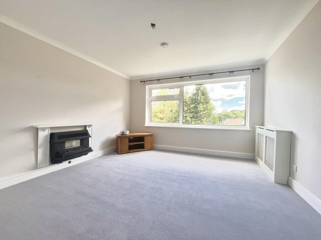 1 bed 1st Floor Flat for rent in Chislehurst. From Andrew Reeves - Bromley-Lettings