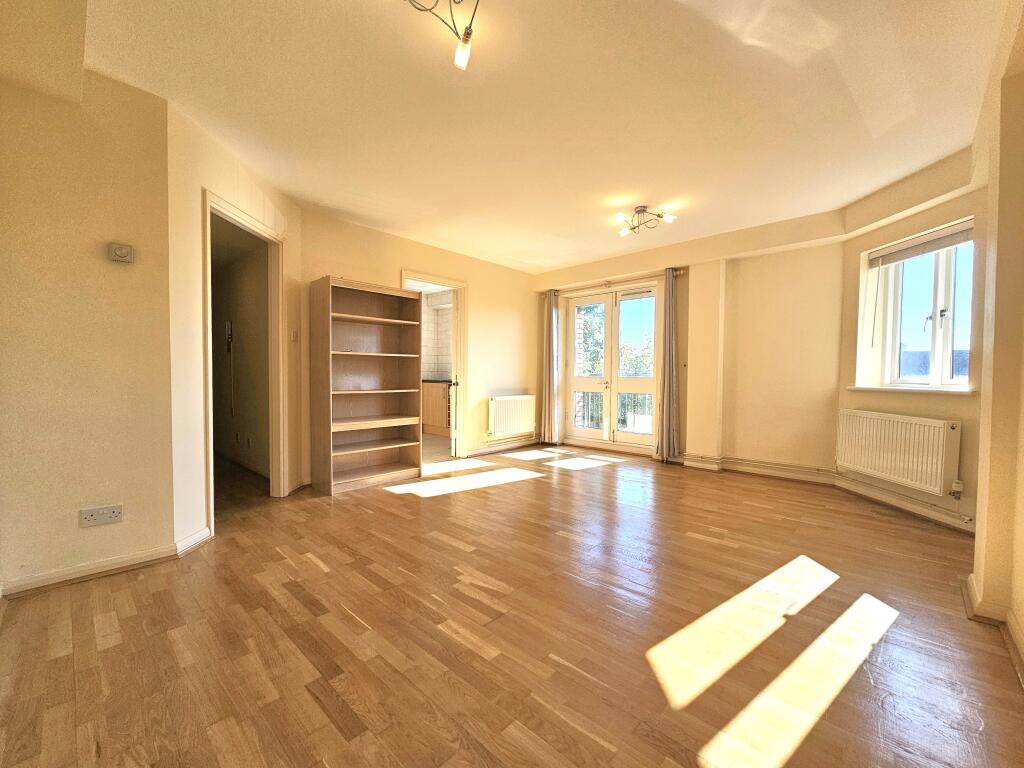 2 bed Detached for rent in Beckenham. From Andrew Reeves - Bromley-Lettings