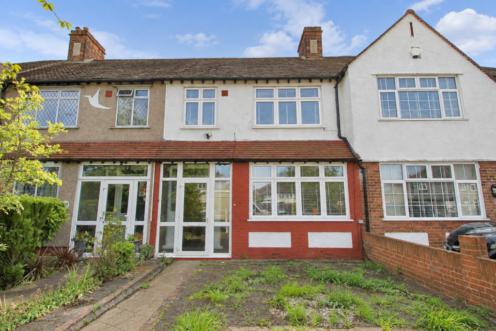 3 bed Detached for rent in Beckenham. From Andrew Reeves - Bromley-Lettings 3 bed Detached for rent in Beckenham. From Andrew Reeves - Bromley-Lettings