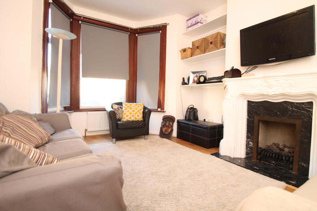 2 bed Cottage for rent in Penge. From Andrew Reeves  - Beckenham