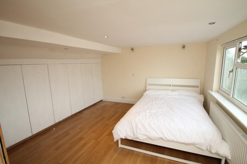 4 bed House Share for rent in Beckenham. From Andrew Reeves - Beckenham-Lettings