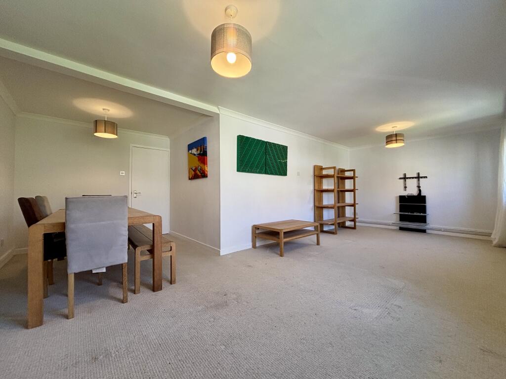 2 bed 1st Floor Flat for rent in Keston Mark. From Andrew Reeves - Beckenham-Lettings