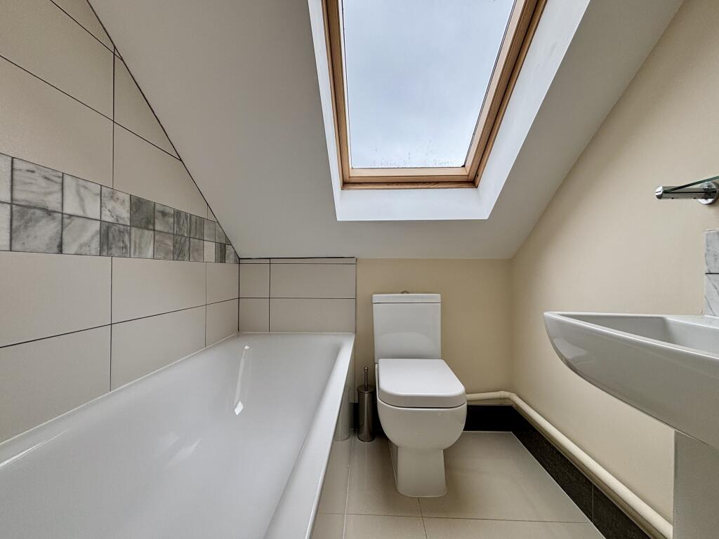 1 bed Detached for rent in Beckenham. From Andrew Reeves - Beckenham-Lettings 1 bed Detached for rent in Beckenham. From Andrew Reeves - Beckenham-Lettings