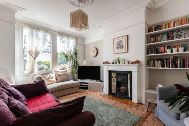 3 bed Mews for rent in Penge. From Andrew Reeves - Beckenham-Lettings