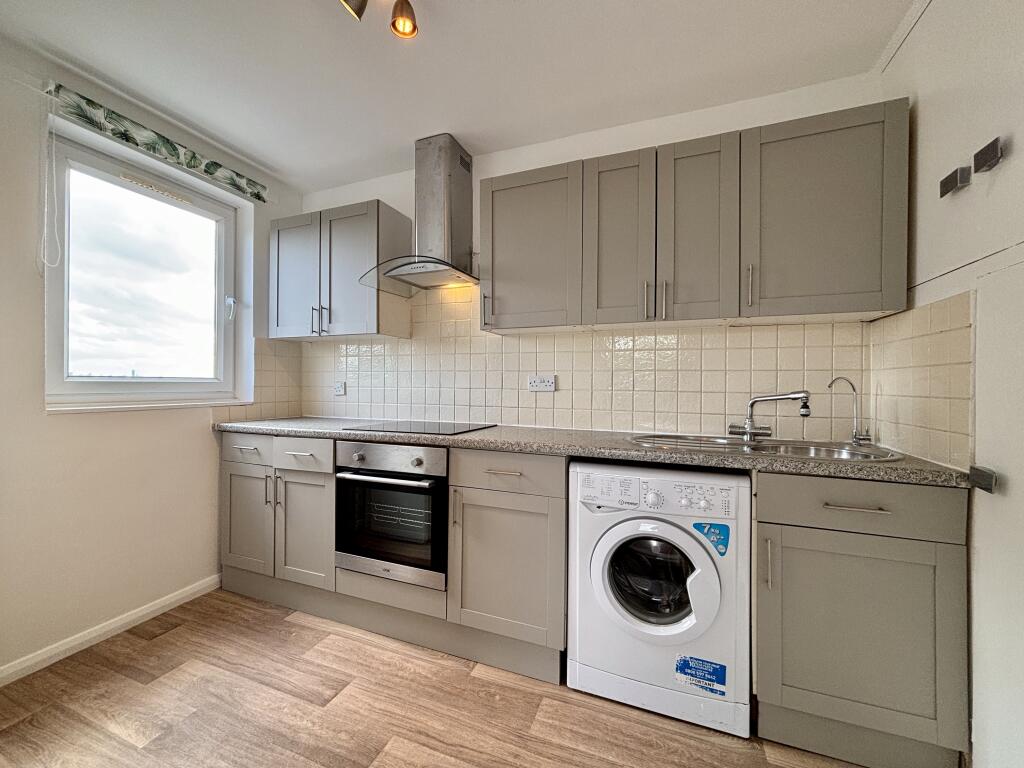2 bed Apartment for rent in Beckenham. From Andrew Reeves - Beckenham-Lettings
