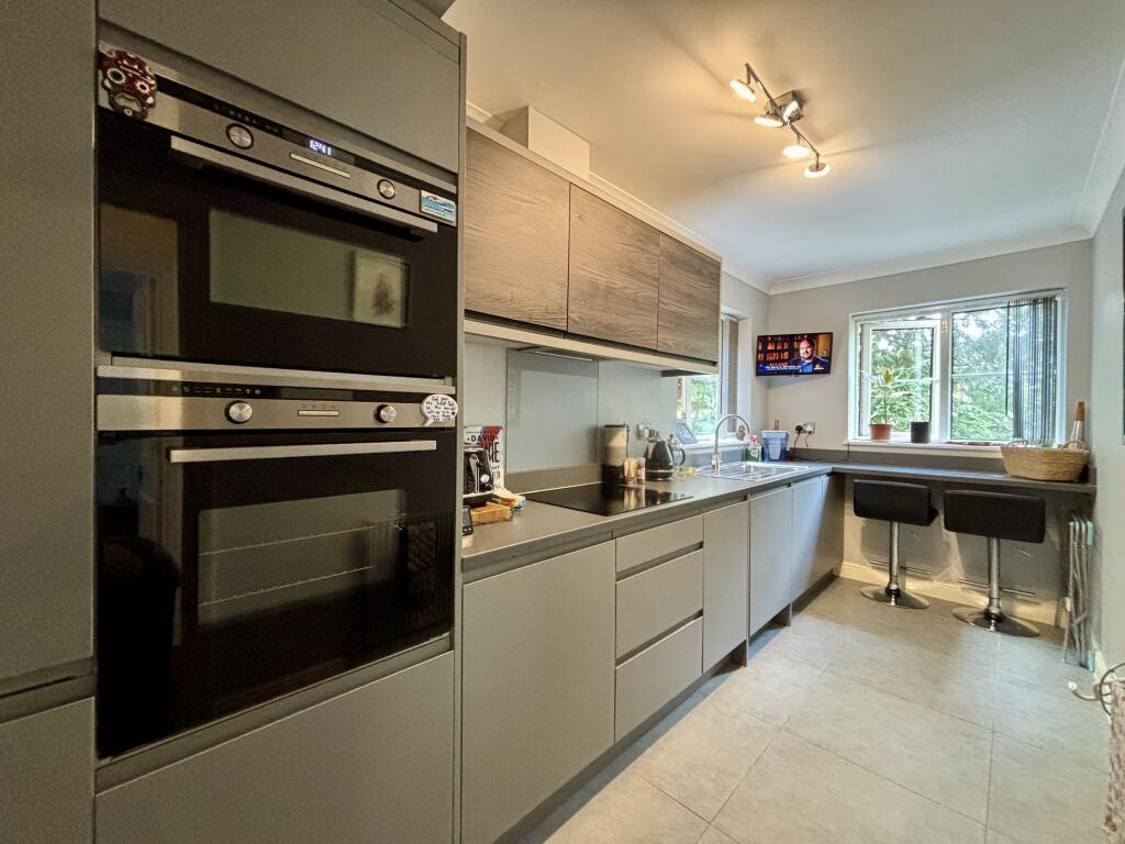 2 bed 1st Floor Flat for rent in Beckenham. From Andrew Reeves - Beckenham-Lettings 2 bed 1st Floor Flat for rent in Beckenham. From Andrew Reeves - Beckenham-Lettings