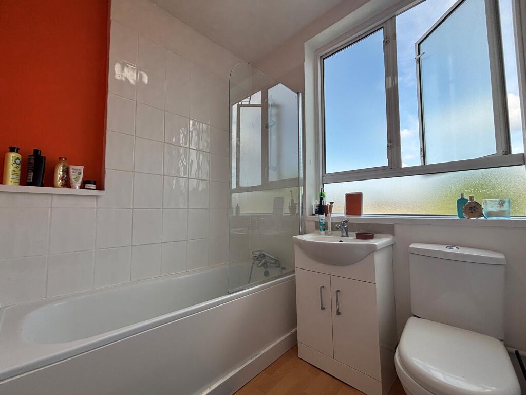 1 bed 1st Floor Flat for rent in Penge. From Andrew Reeves - Beckenham-Lettings 1 bed 1st Floor Flat for rent in Penge. From Andrew Reeves - Beckenham-Lettings