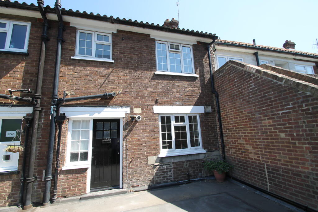 3 bed Flat for rent in Orpington. From Andrew Reeves - Orpington