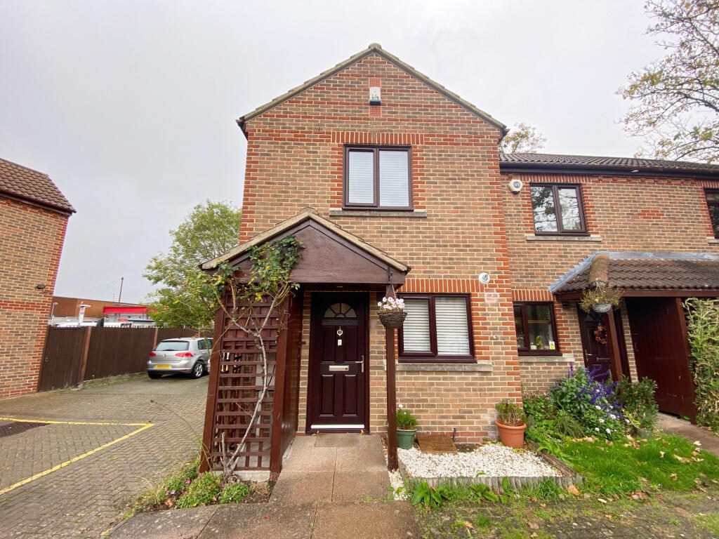 2 bed End of Terrace for rent in Orpington. From Andrew Reeves - Orpington