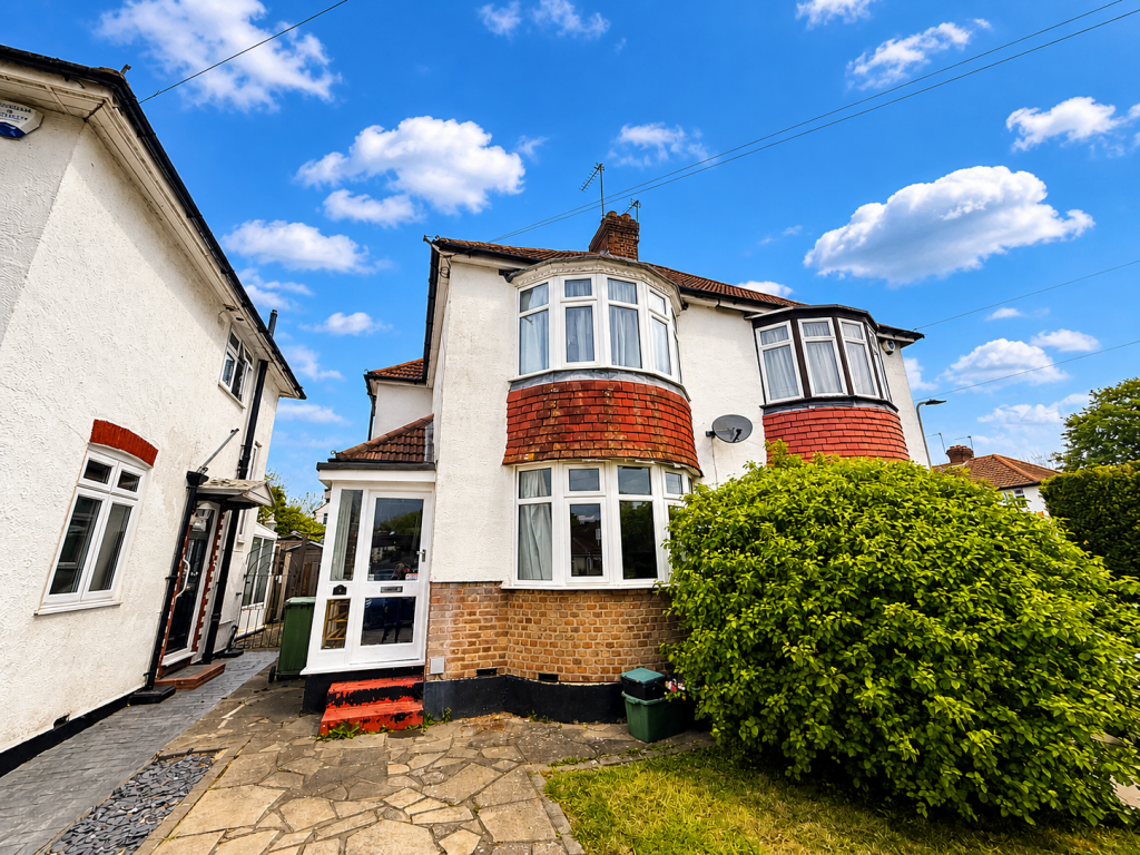 2 bed Semi Detached for rent in Orpington. From Andrew Reeves - Orpington