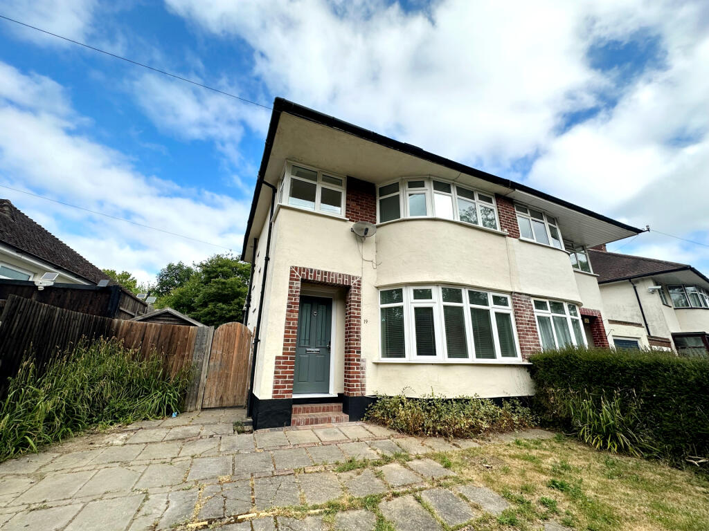 3 bed Semi Detached for rent in Green Street Green. From Andrew Reeves - Orpington