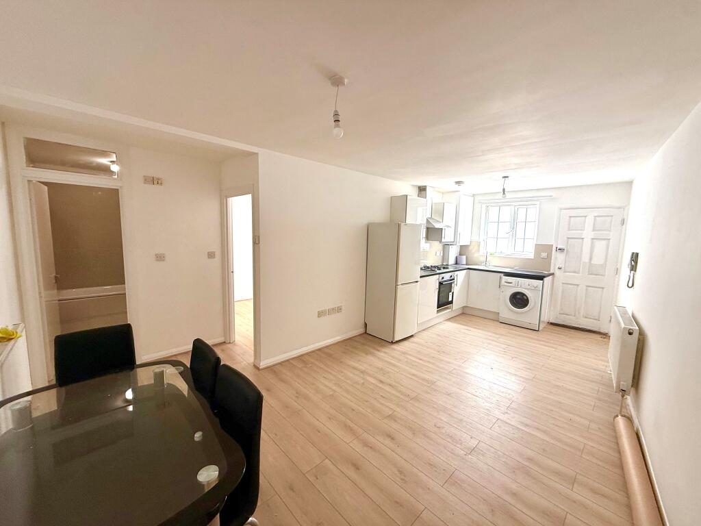 2 bed 1st Floor Flat for rent in Orpington. From Andrew Reeves - Orpington 2 bed 1st Floor Flat for rent in Orpington. From Andrew Reeves - Orpington