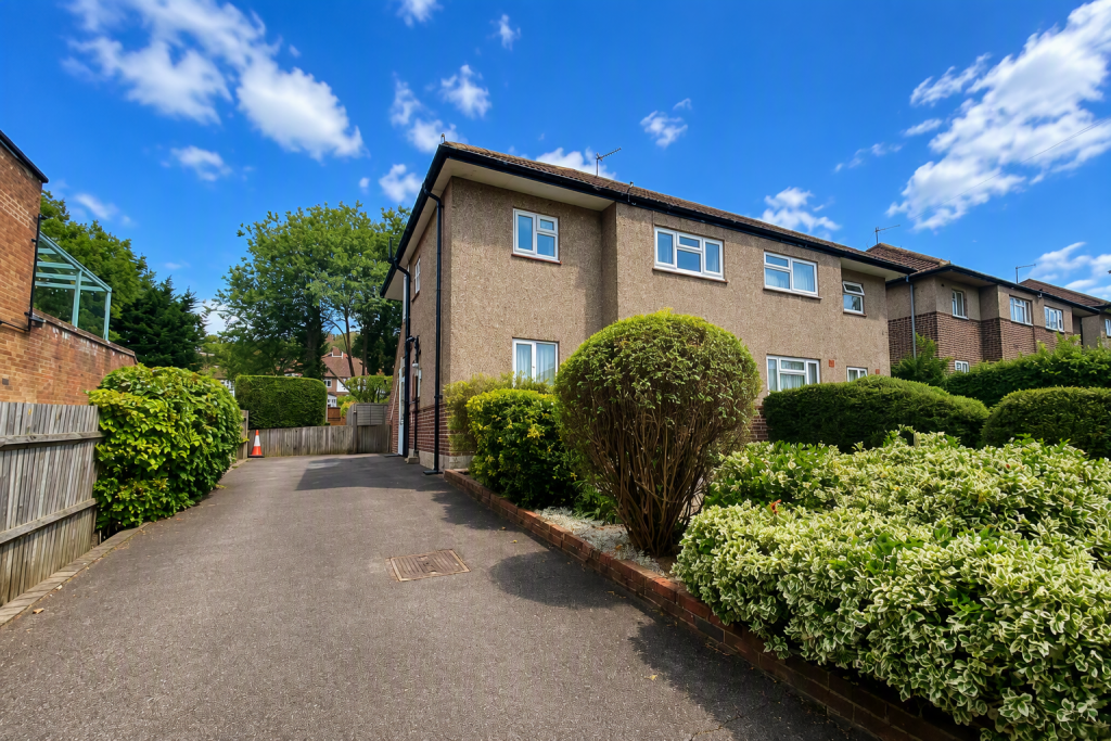 2 bed Annexe for rent in Green Street Green. From Andrew Reeves - Orpington
