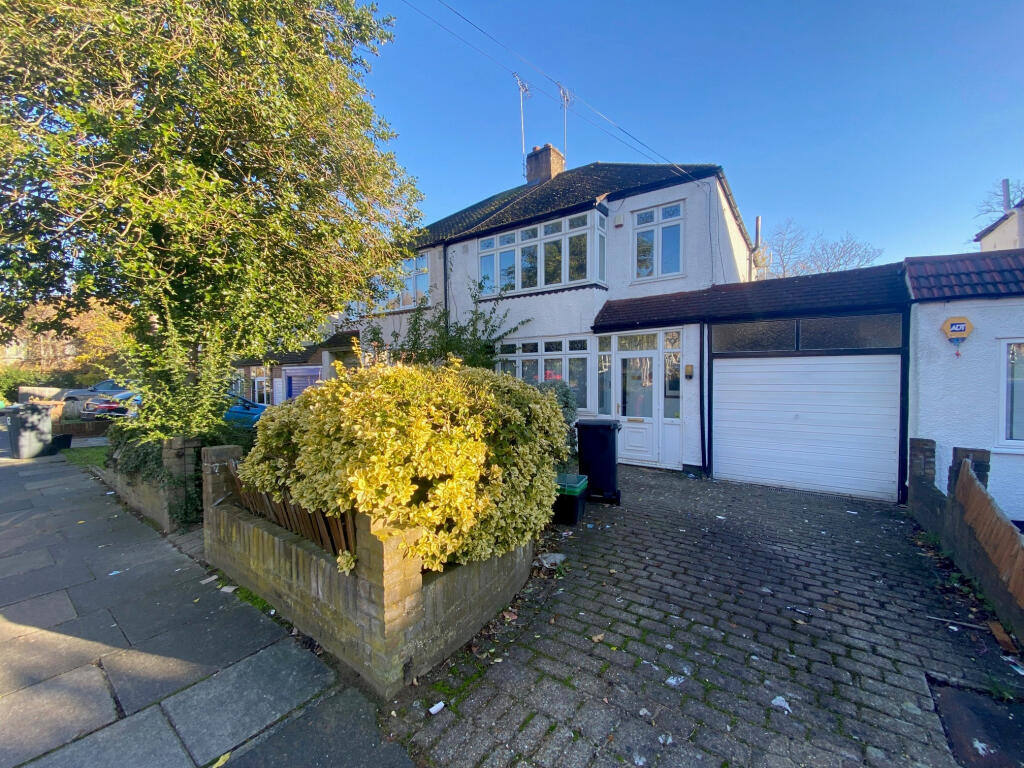 3 bed Semi Detached for rent in Orpington. From Andrew Reeves - Orpington