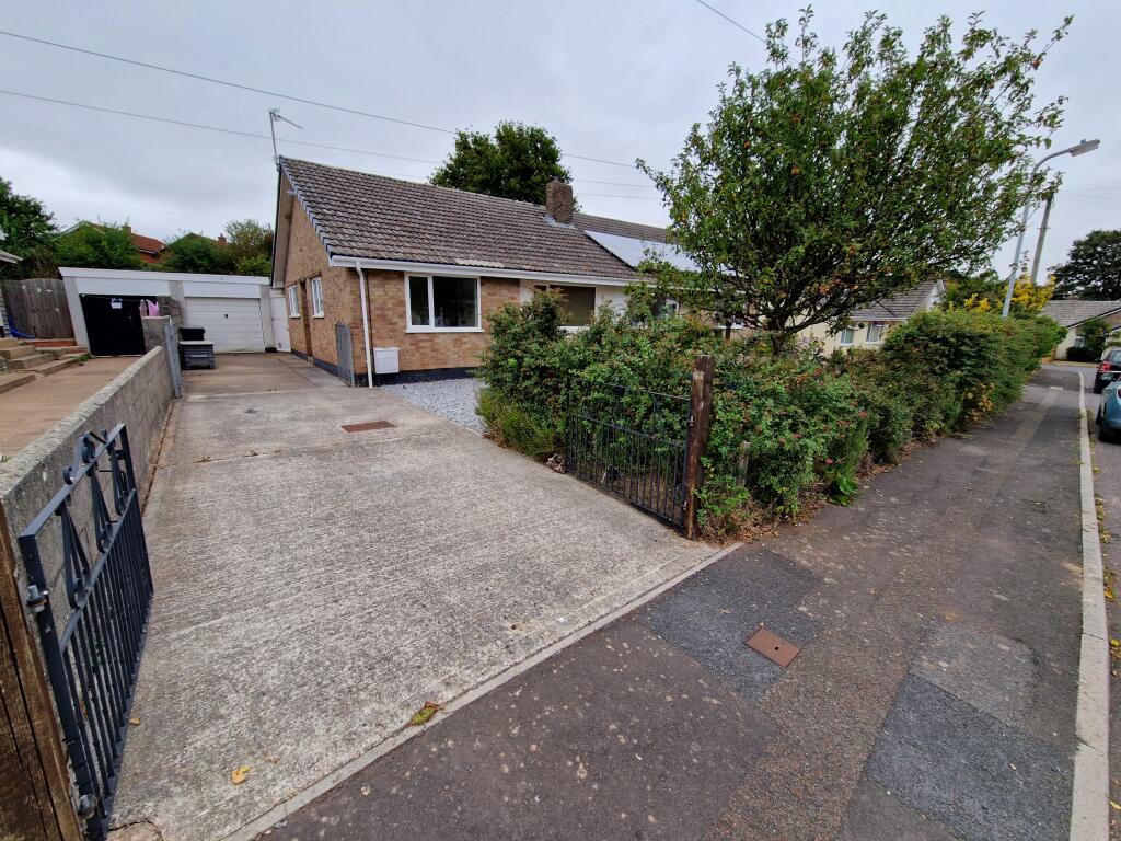 3 bed Bungalow for rent in Bridgwater. From Andrewleeslettings.co.uk - Bridgwater