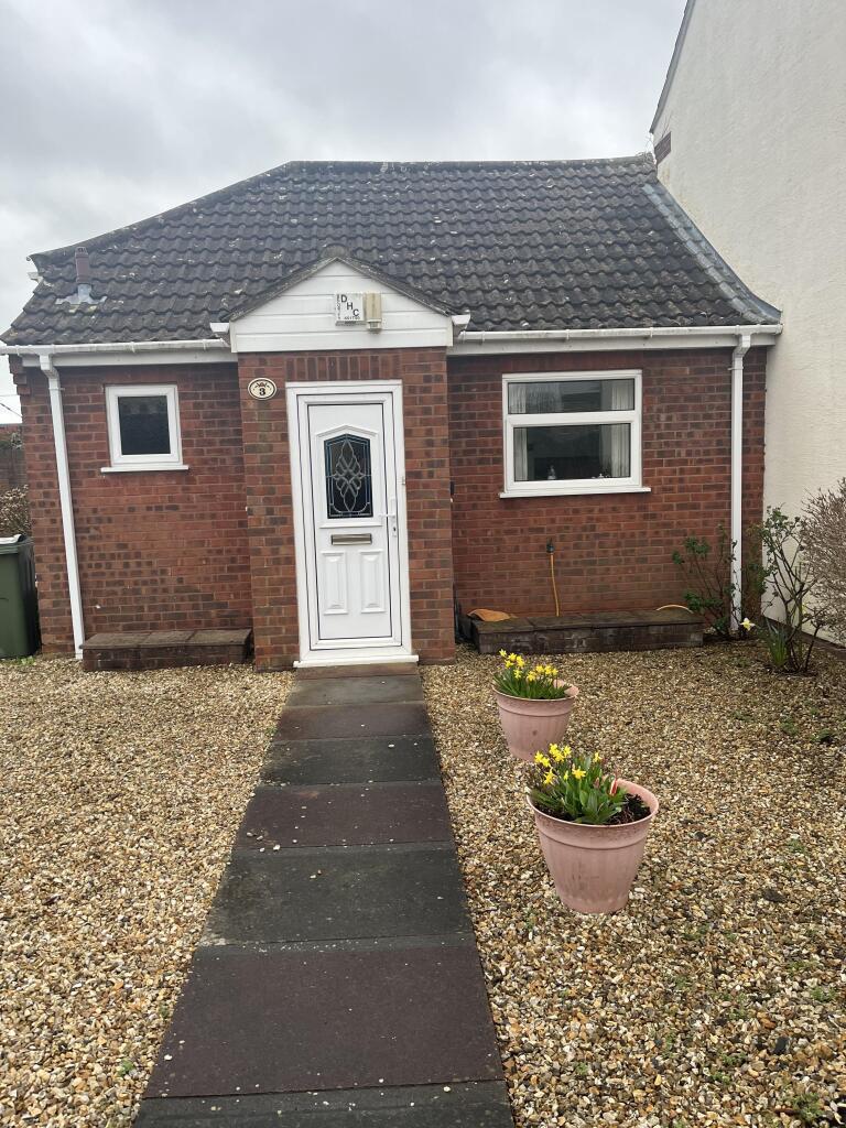 1 bed Bungalow for rent in Bridgwater. From Andrewleeslettings.co.uk - Bridgwater 1 bed Bungalow for rent in Bridgwater. From Andrewleeslettings.co.uk - Bridgwater
