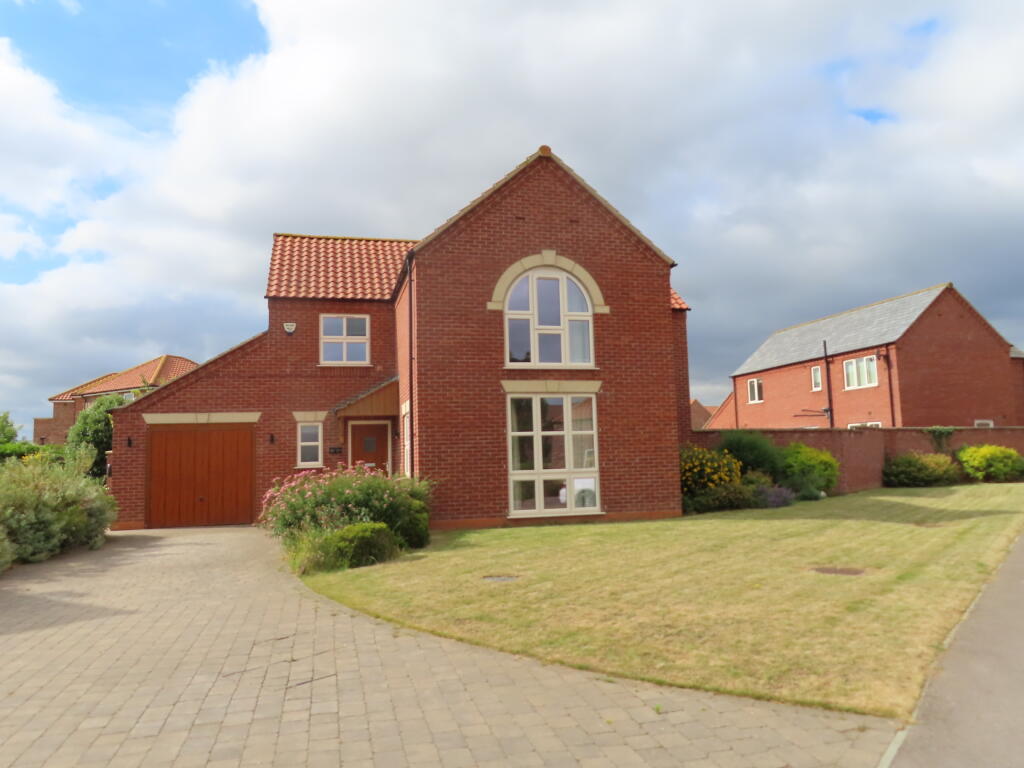 4 bed Detached for rent in . From Angela Powell Lettings & Property Management - Hibaldstow
