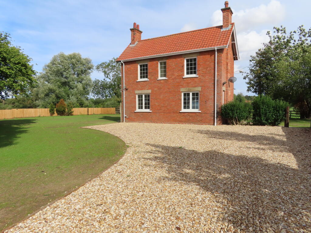 3 bed Detached for rent in Hemswell. From Angela Powell Lettings & Property Management - Hibaldstow
