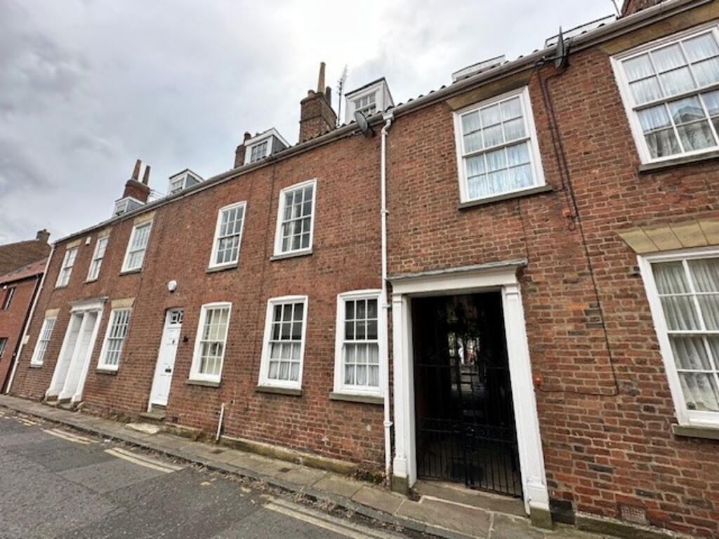 3 bed Town House for rent in York. From Appealing Properties - York