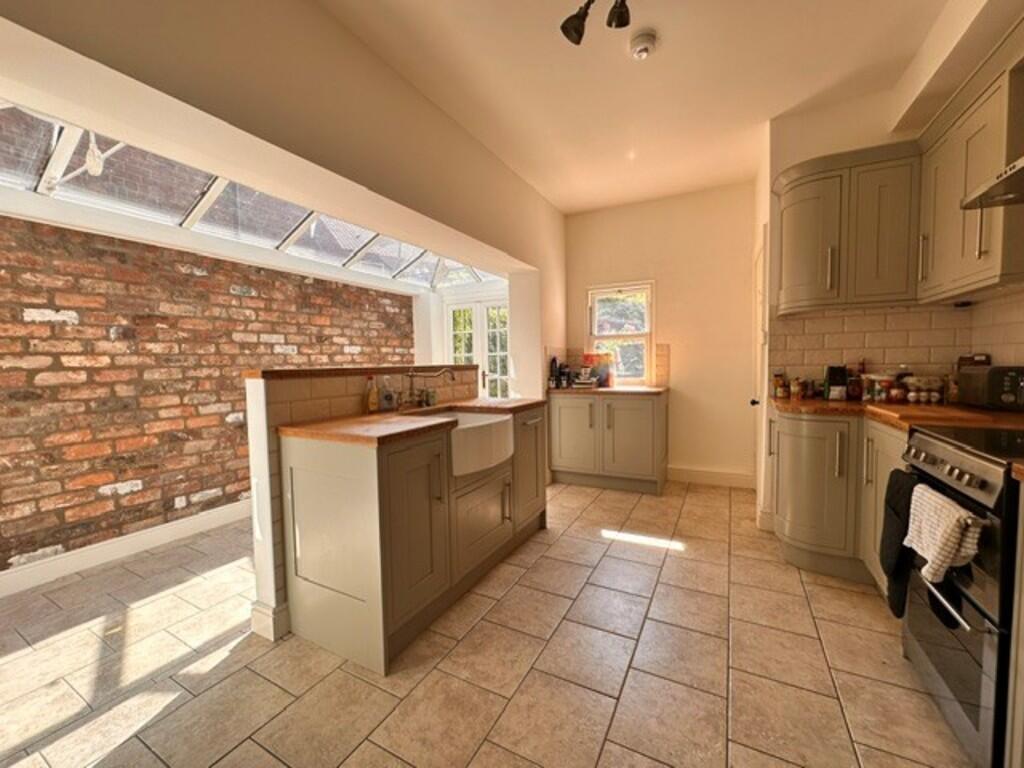 3 bed Mid Terraced House for rent in Bishopthorpe. From Appealing Properties - York 3 bed Mid Terraced House for rent in Bishopthorpe. From Appealing Properties - York