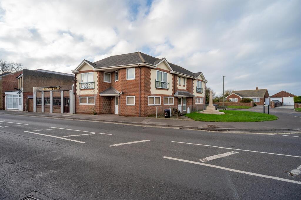 1 bed 1st Floor Flat for rent in Fleet. From Arden & Way - Hayling Island 1 bed 1st Floor Flat for rent in Fleet. From Arden & Way - Hayling Island