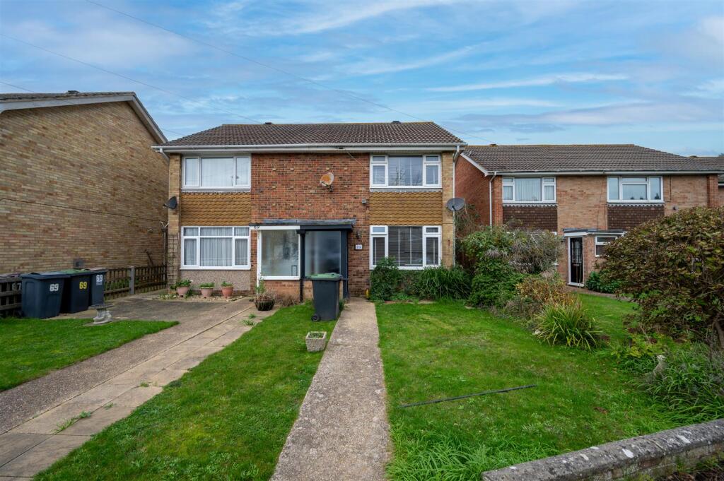 2 bed Detached for rent in Fleet. From Arden & Way - Hayling Island