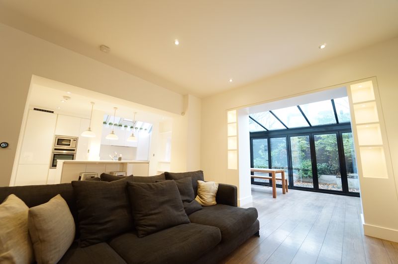 2 bed Period Conversion for rent in London. From Ashley Milton Estate Agents